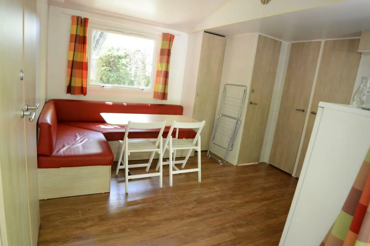 Camping Rochecondrie Viviers Frankrig